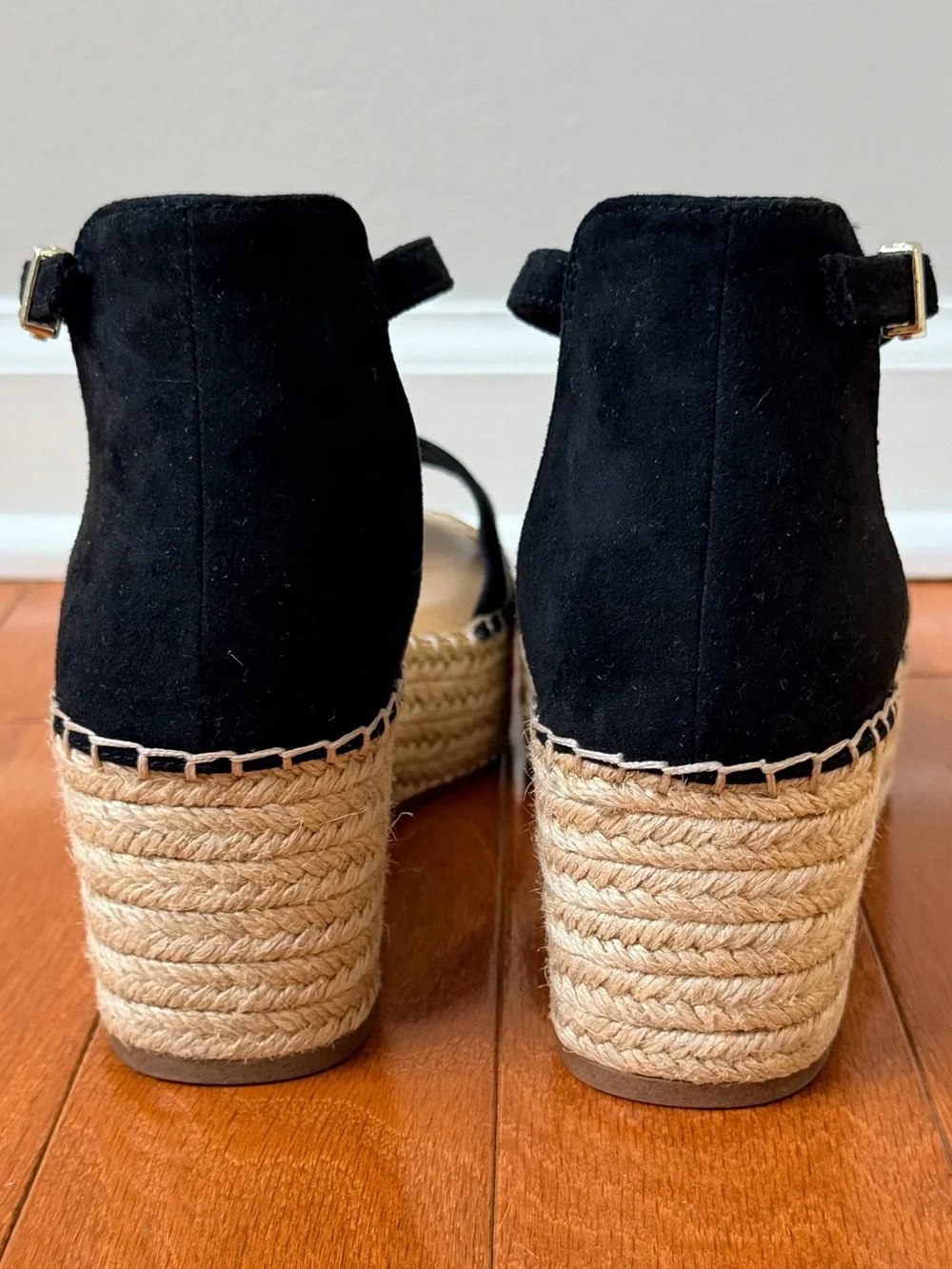 Kelly & Kate Black Espadrille wedge Sandals